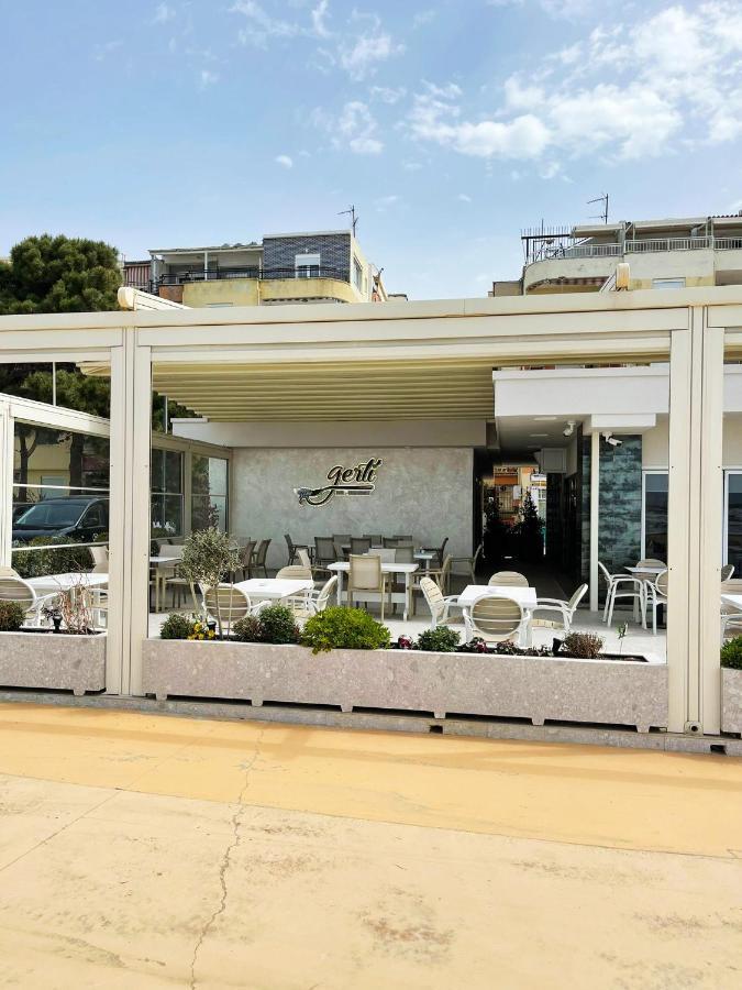 Apartment Cinco 33 Kufrujeme.Cz Durres Exterior photo